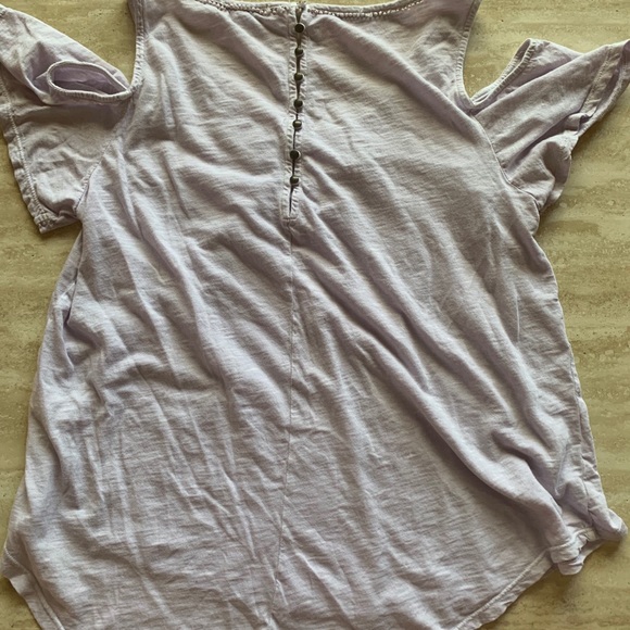 4/$10 Lucky Brand Cold Shoulder Top - Picture 3 of 4